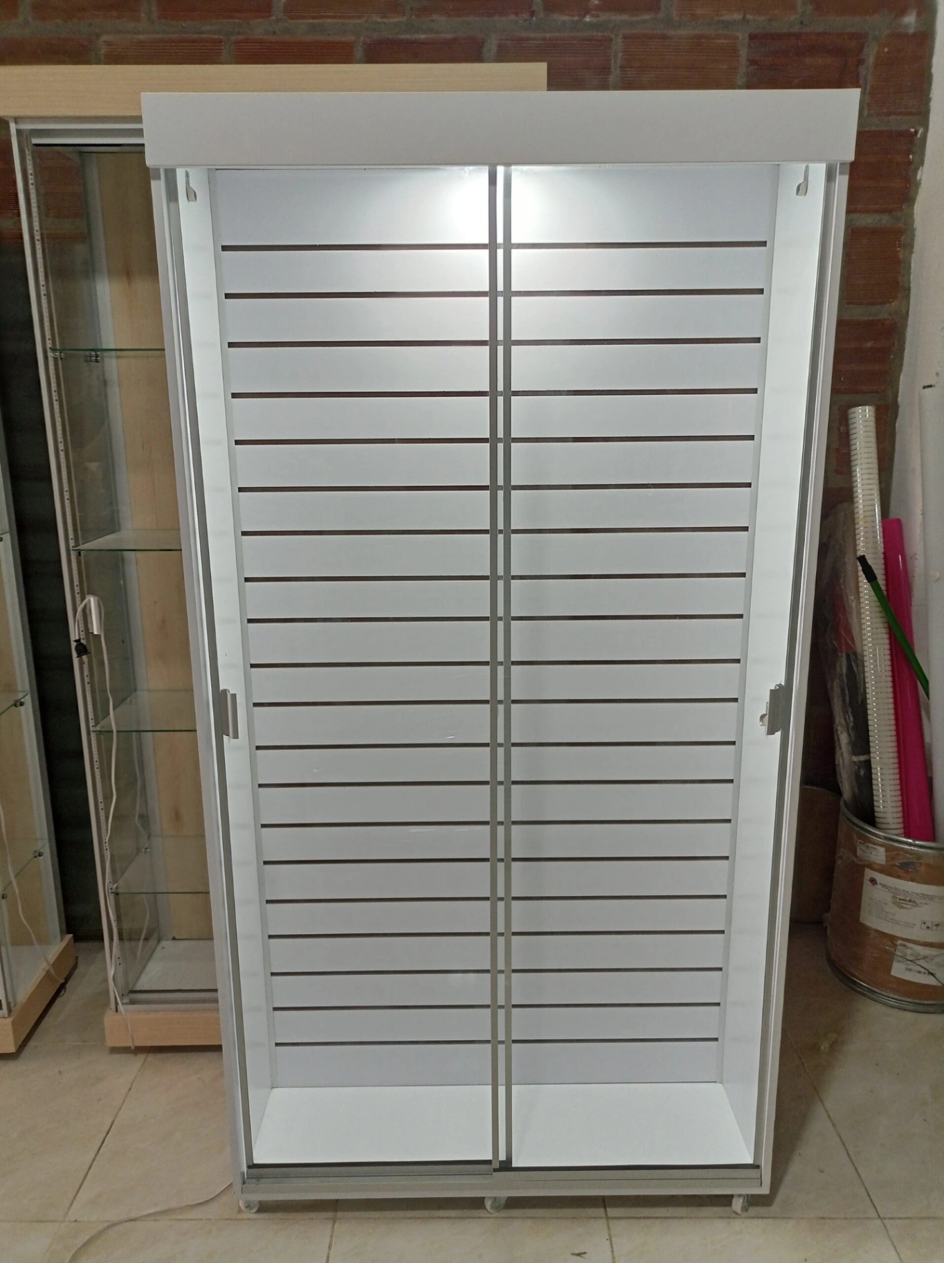 Módulo 100x190x30 Blanco, Fondo Interline con Puertas, Fr, V