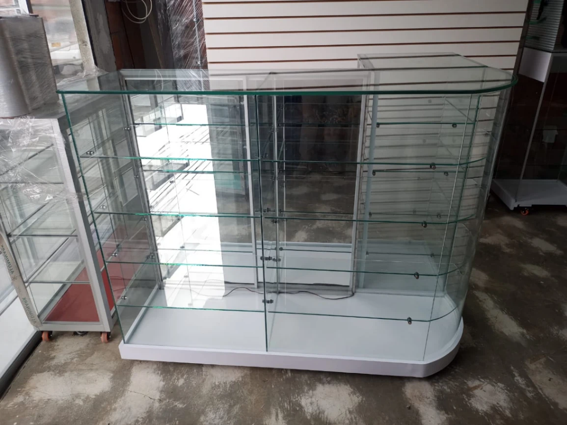 Vitrina Curva 1.50